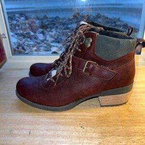 Merrell Shiloh II Lace WP Burgundy Women's Size 9.5 J003662